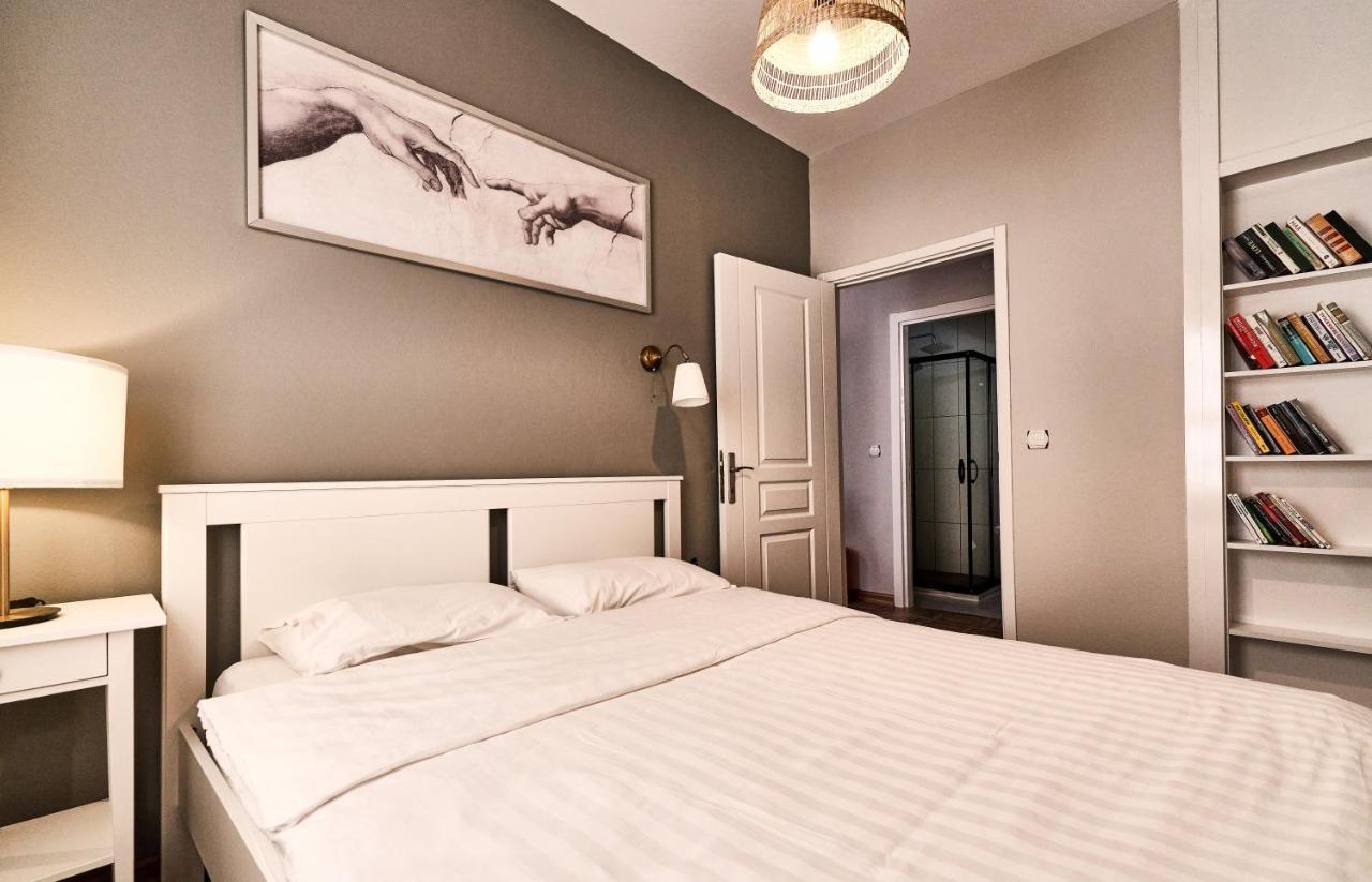 Cicerone Apart Antalya Exteriör bild